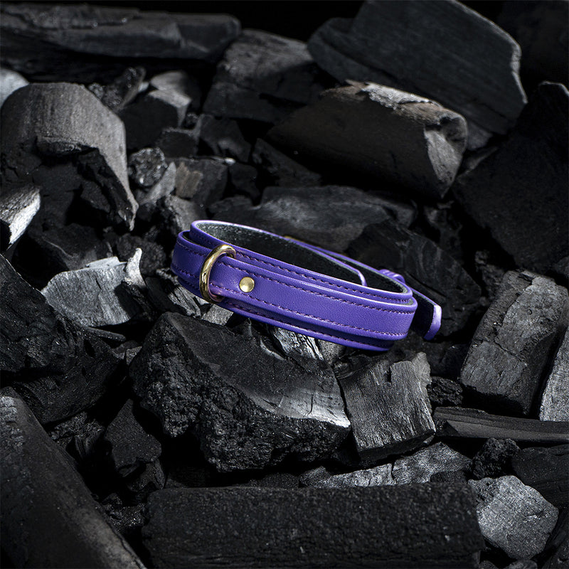 Violet Collar with Soft Suede on Coals
